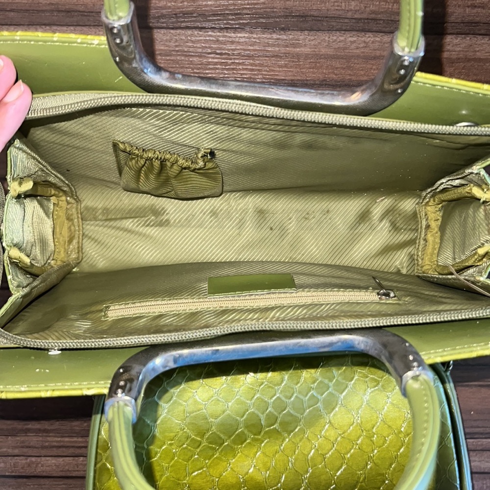 Green Handbag With Additional Matching Crossbody! - image 6
